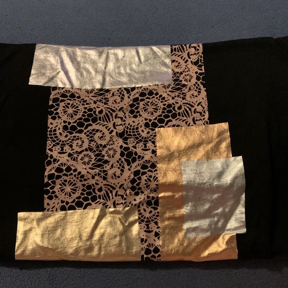 1X Boyfriend T-Shirt - Picture 2 of 4